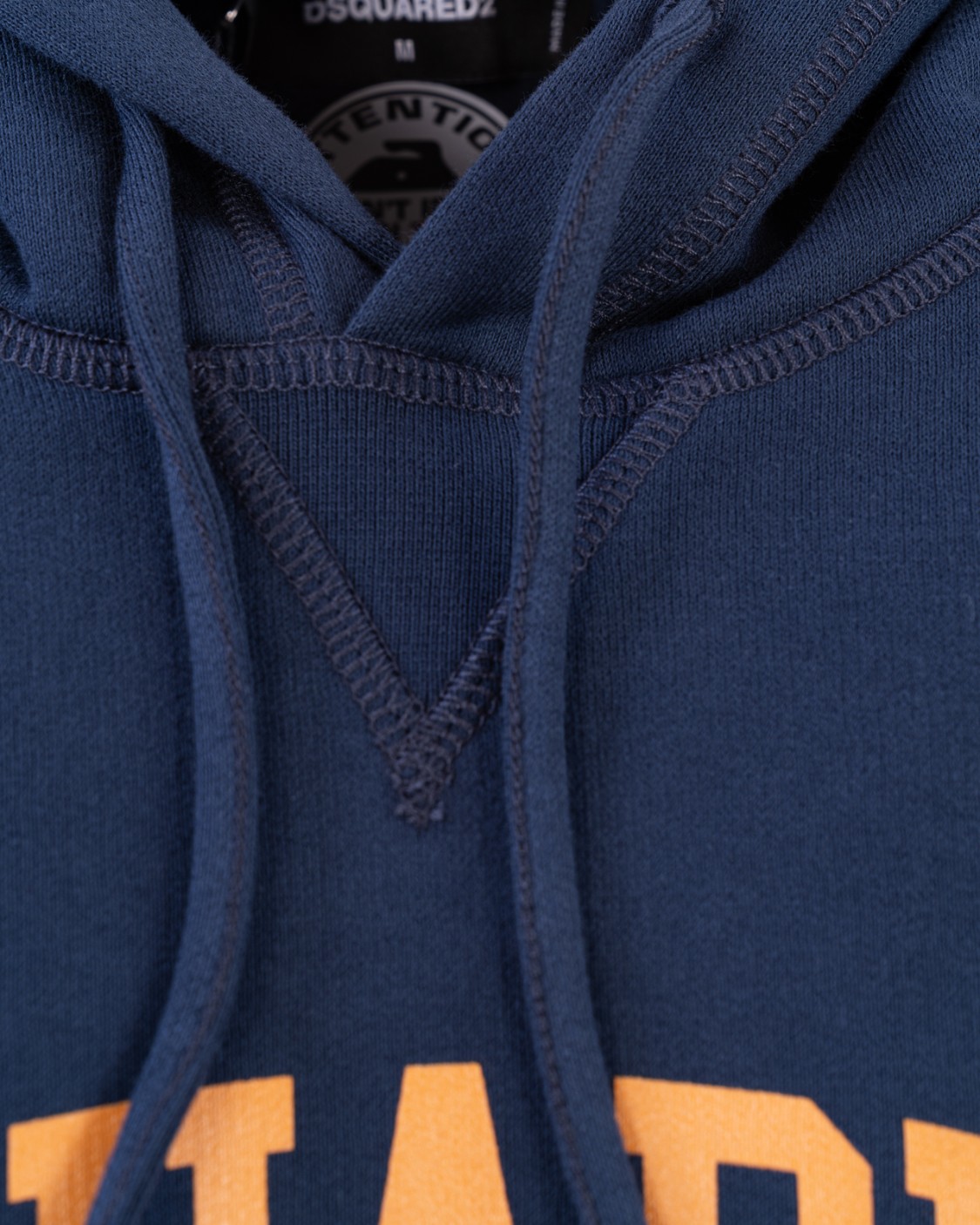 shop DSQUARED2 Saldi Felpa: Dsquared2 felpa in cotone.
Vestibilità regolare.
Cappuccio con coulisse.
Stampa lettering "DSQUARED2".
Composizione: 100% Cotone.
Prodotto in Italia.. GU0744 S25516-478 number 6129207